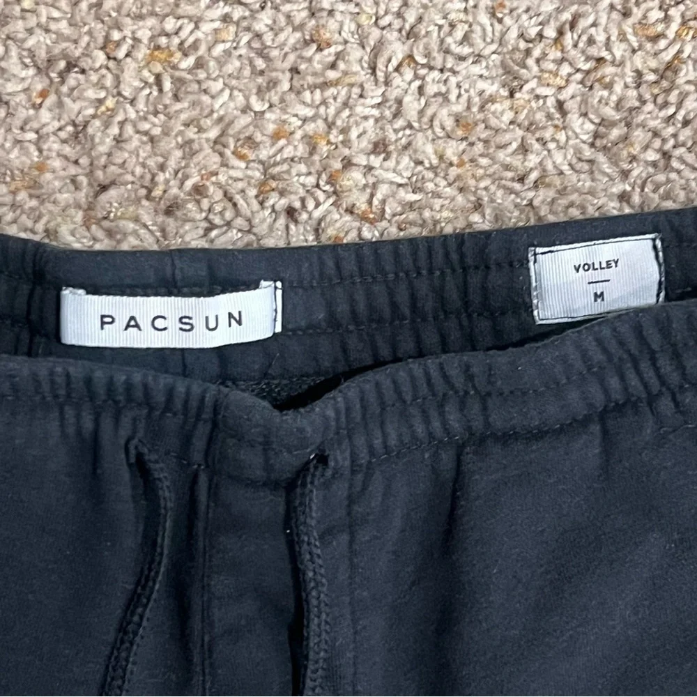 PacSun Black Shorts - Picture 2 of 3